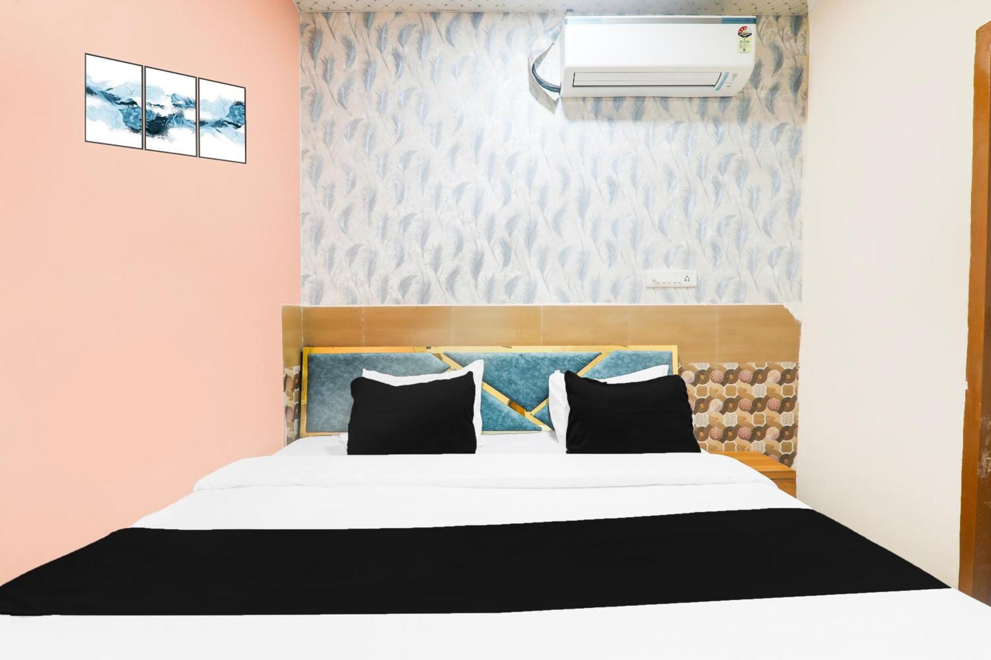 Hotel O V. K Palace Inn Lucknow Dış mekan fotoğraf