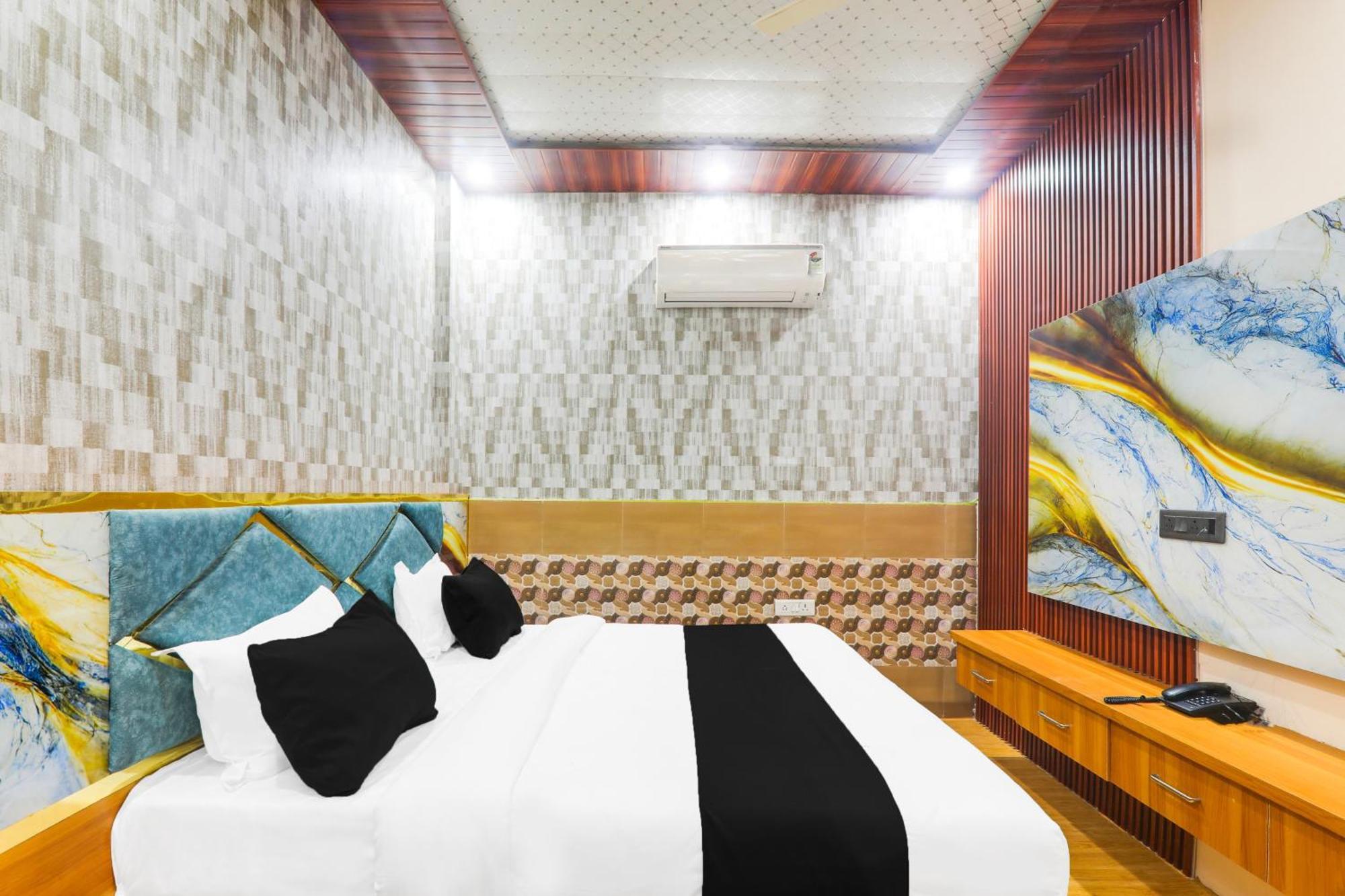 Hotel O V. K Palace Inn Lucknow Dış mekan fotoğraf