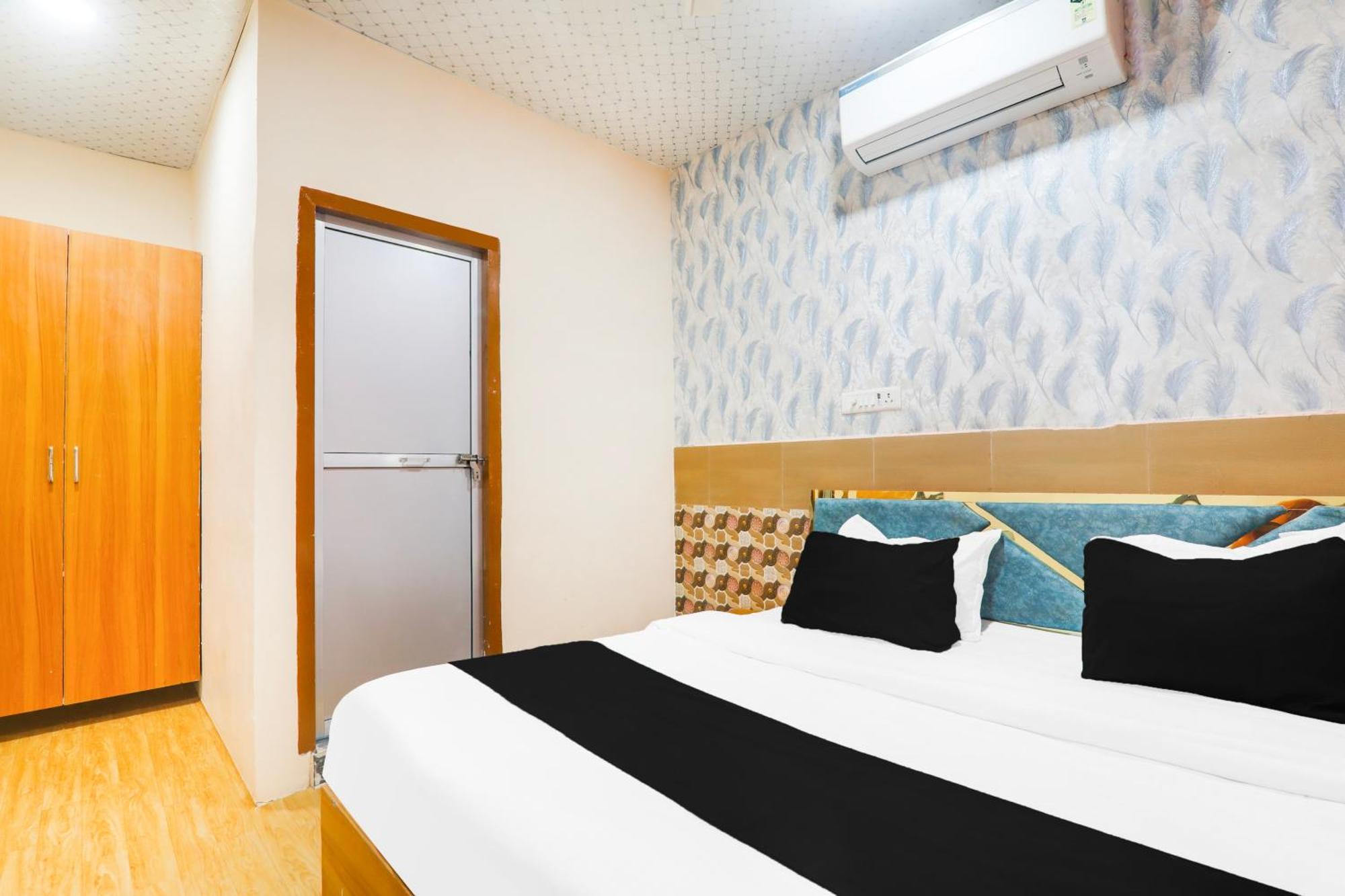 Hotel O V. K Palace Inn Lucknow Dış mekan fotoğraf