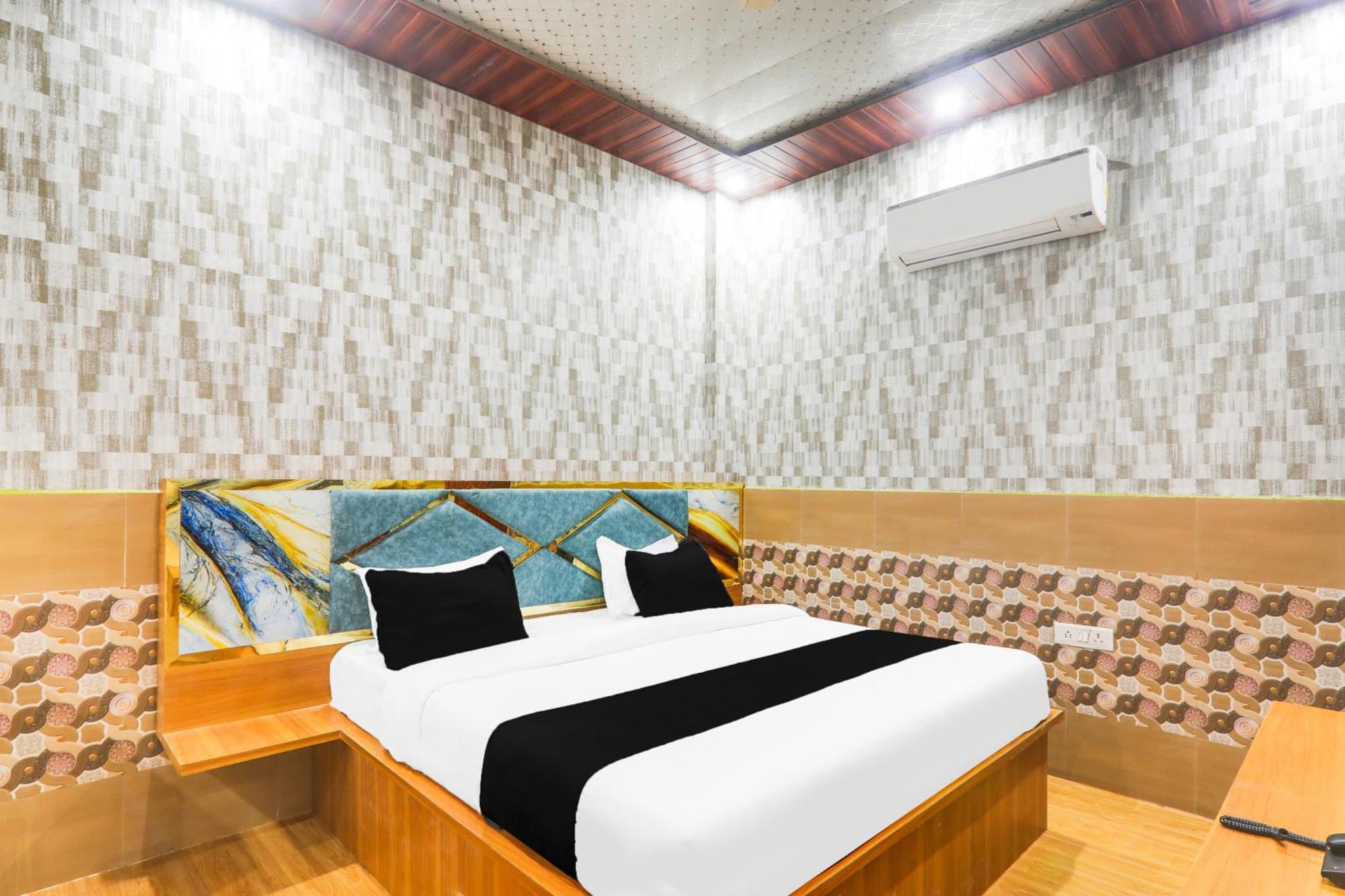 Hotel O V. K Palace Inn Lucknow Dış mekan fotoğraf