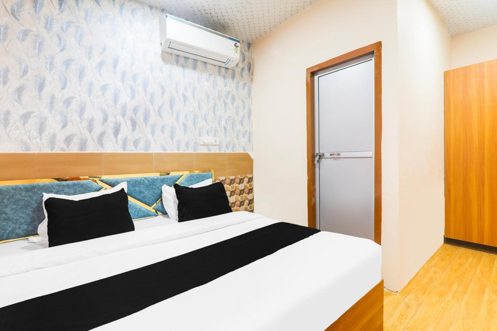 Hotel O V. K Palace Inn Lucknow Dış mekan fotoğraf